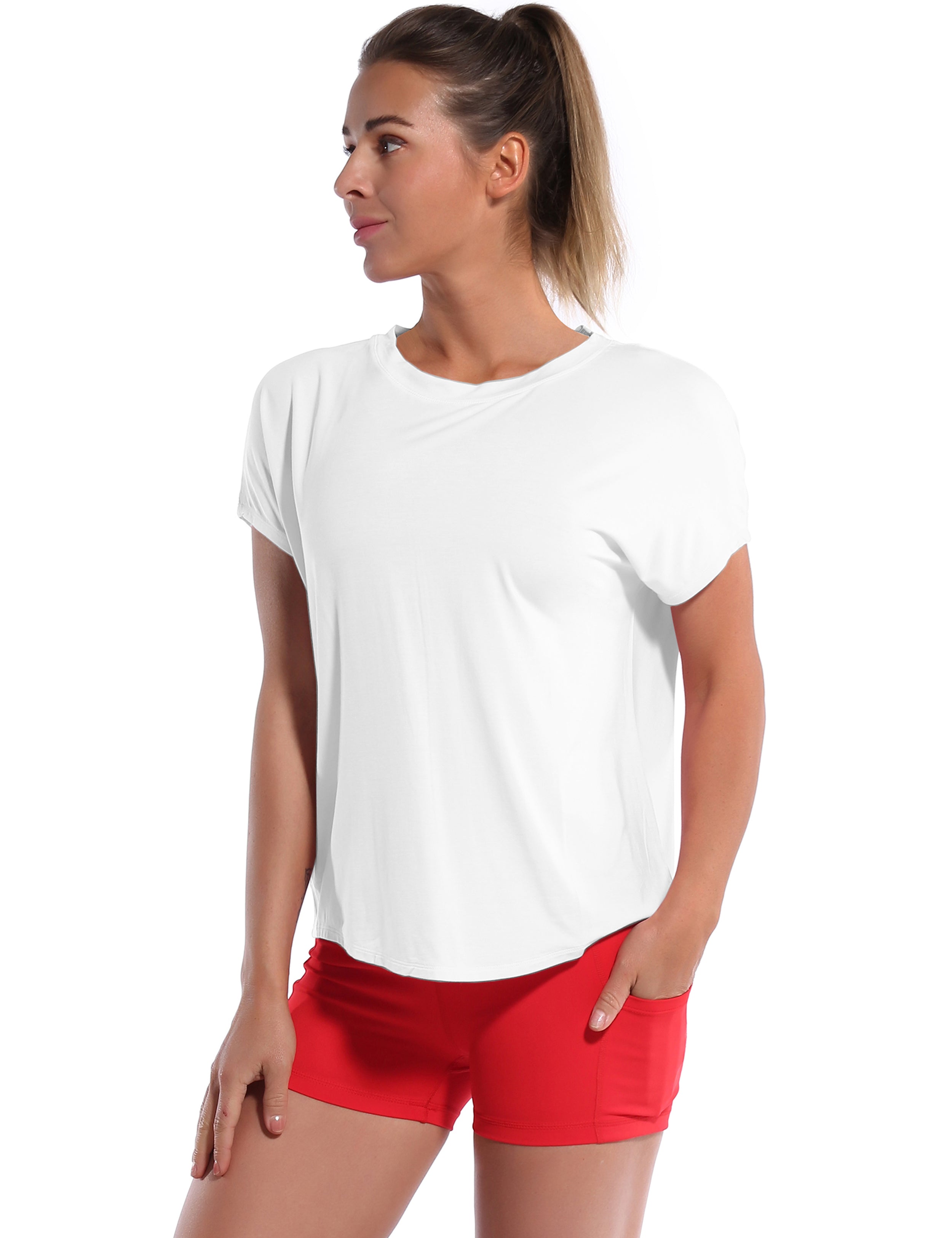 Hip Length Short Sleeve Shirt white_Jogging