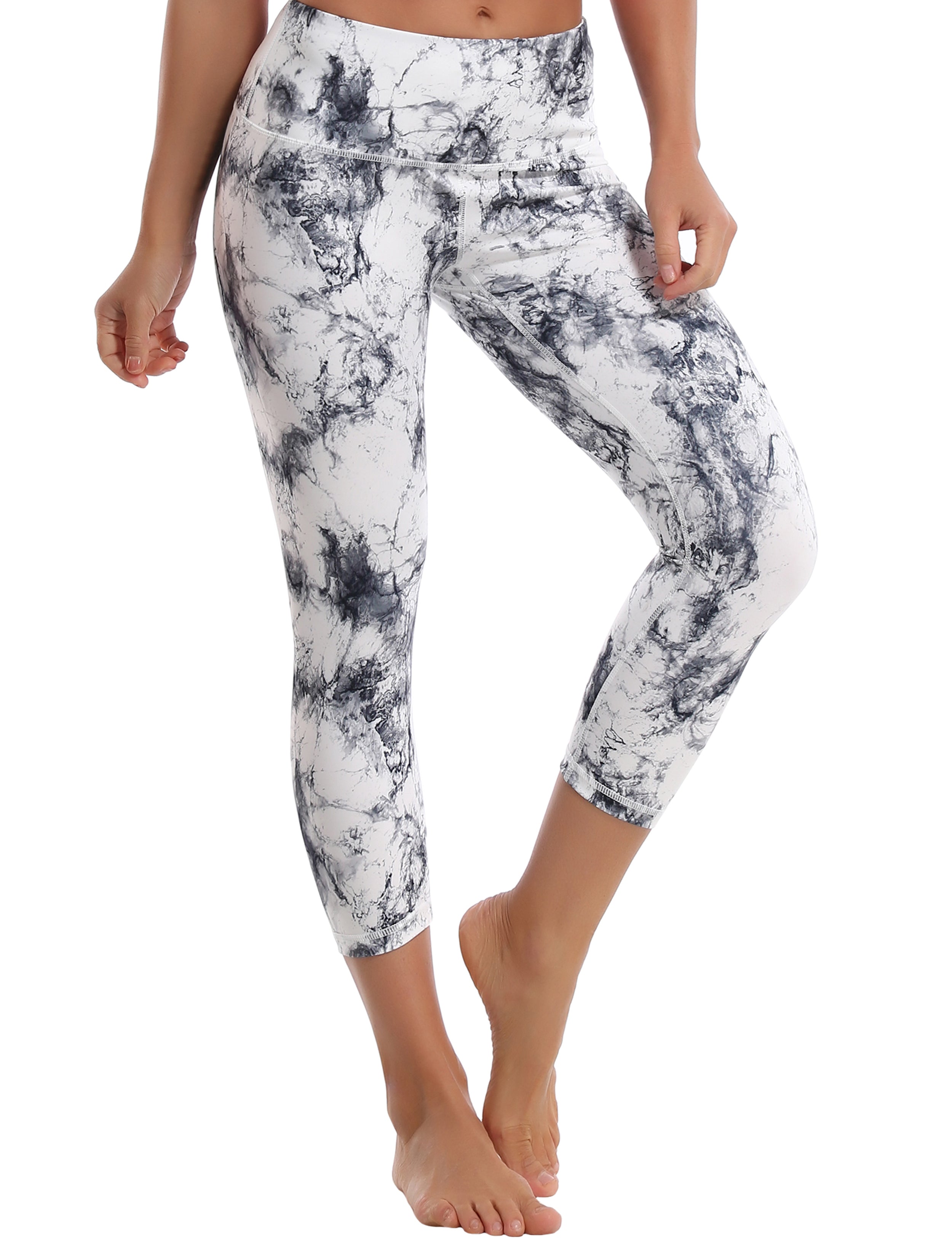 19" Printed Side Pockets Capris arabescato 75%Nylon/25%Spandex Fabric doesn't attract lint easily 4-way stretch No see-through Moisture-wicking Tummy control Inner pocket