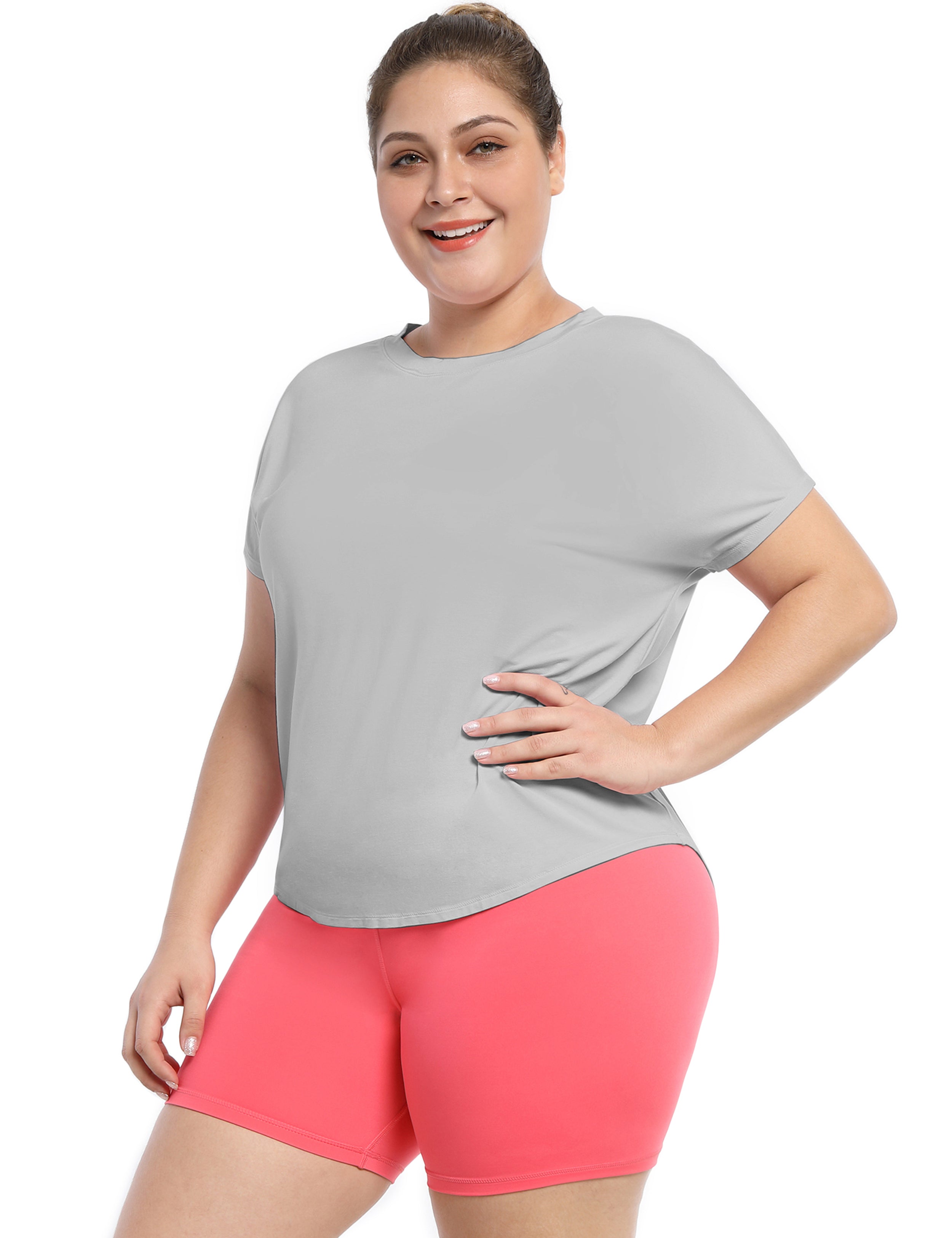 Hip Length Short Sleeve Shirt lightgray 93%Modal/7%Spandex Designed for Running Classic Fit, Hip Length An easy fit that floats away from your body Sits below the waistband for moderate, everyday coverage Lightweight, elastic, strong fabric for moisture absorption and perspiration, sports and fitness clothing.