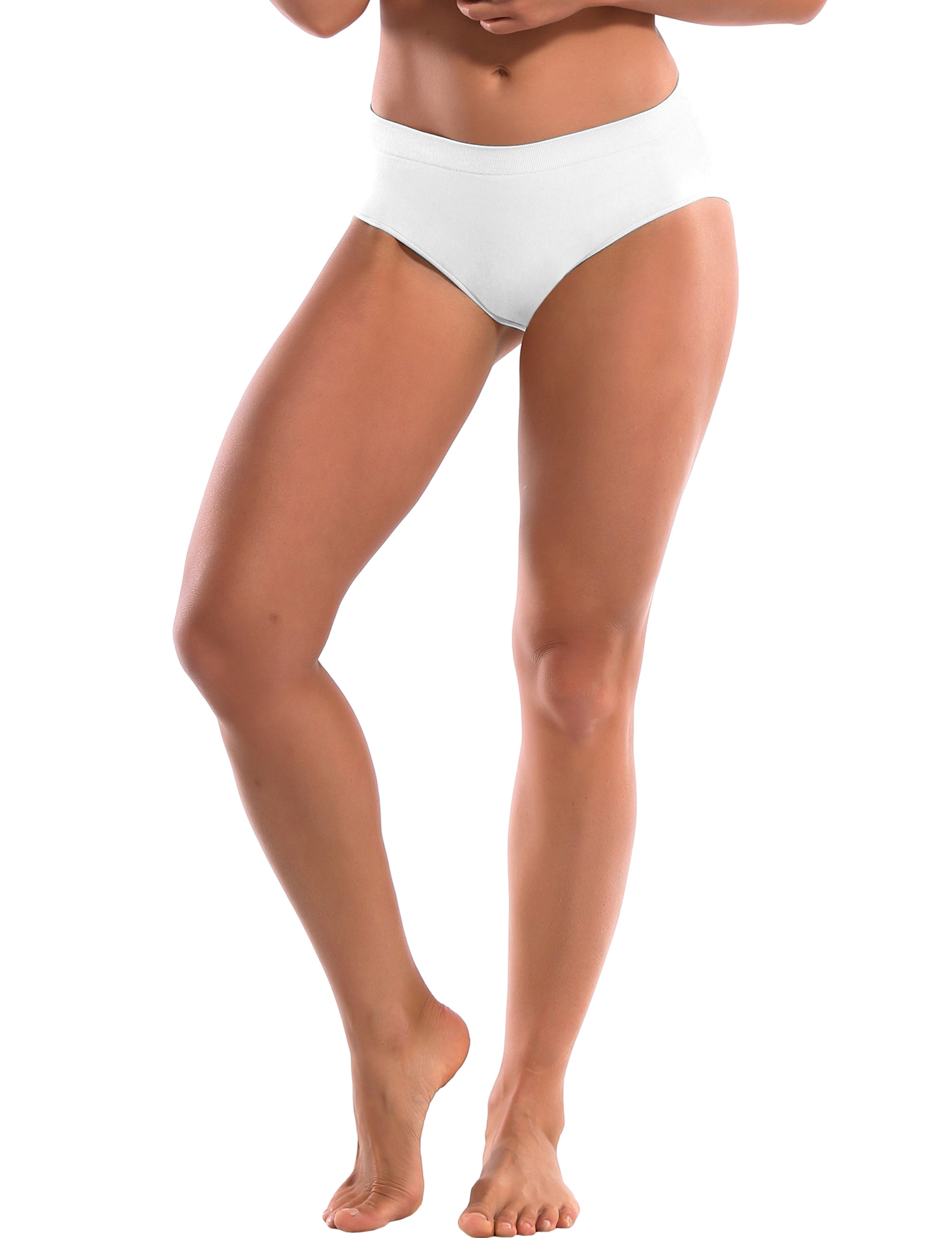 Seamless Sport Bikini Panties white Sleek, smooth and streamlined: designed in our extra-soft knit material, this seamless thong embraces everyday comfort. Here with an allover heathered effect. Weave threads one by one High elasticity Softest-ever fabric Unsealed Comfortable No back coverage Machine wash.