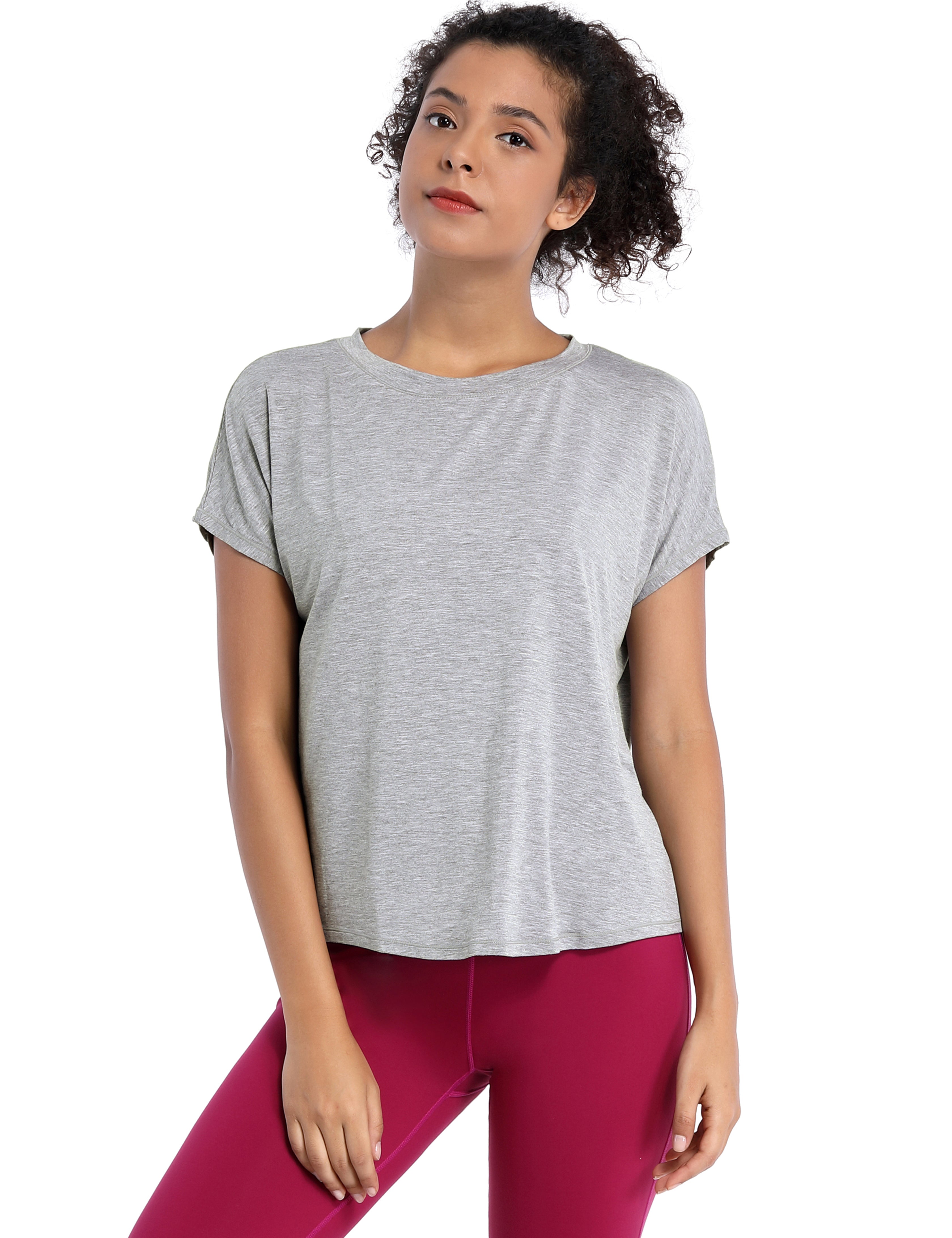 Hip Length Short Sleeve Shirt heathergray 93%Modal/7%Spandex Designed for Pilates Classic Fit, Hip Length An easy fit that floats away from your body Sits below the waistband for moderate, everyday coverage Lightweight, elastic, strong fabric for moisture absorption and perspiration, sports and fitness clothing.
