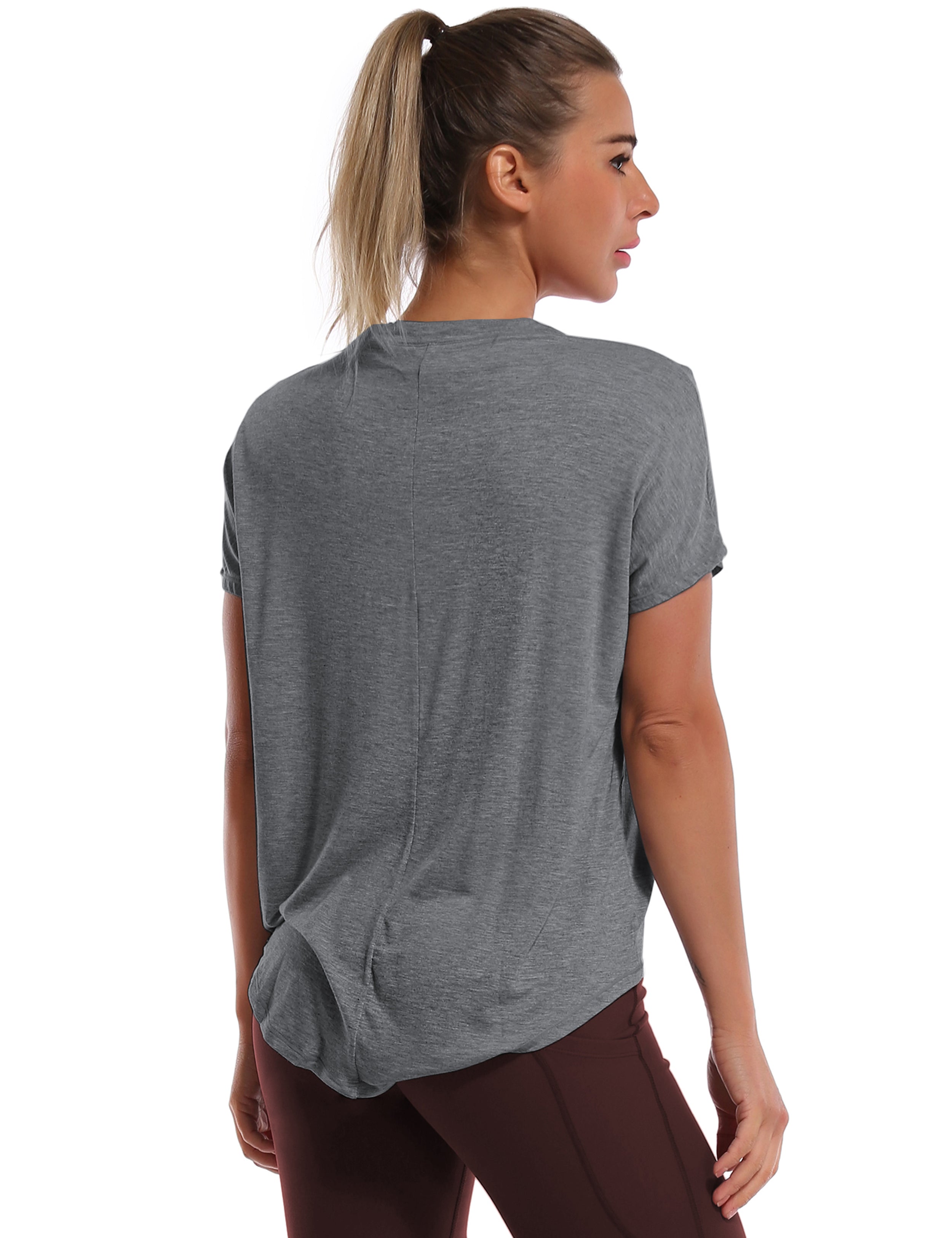 Hip Length Short Sleeve Shirt heathercharcoal 93%Modal/7%Spandex Designed for Pilates Classic Fit, Hip Length An easy fit that floats away from your body Sits below the waistband for moderate, everyday coverage Lightweight, elastic, strong fabric for moisture absorption and perspiration, sports and fitness clothing.