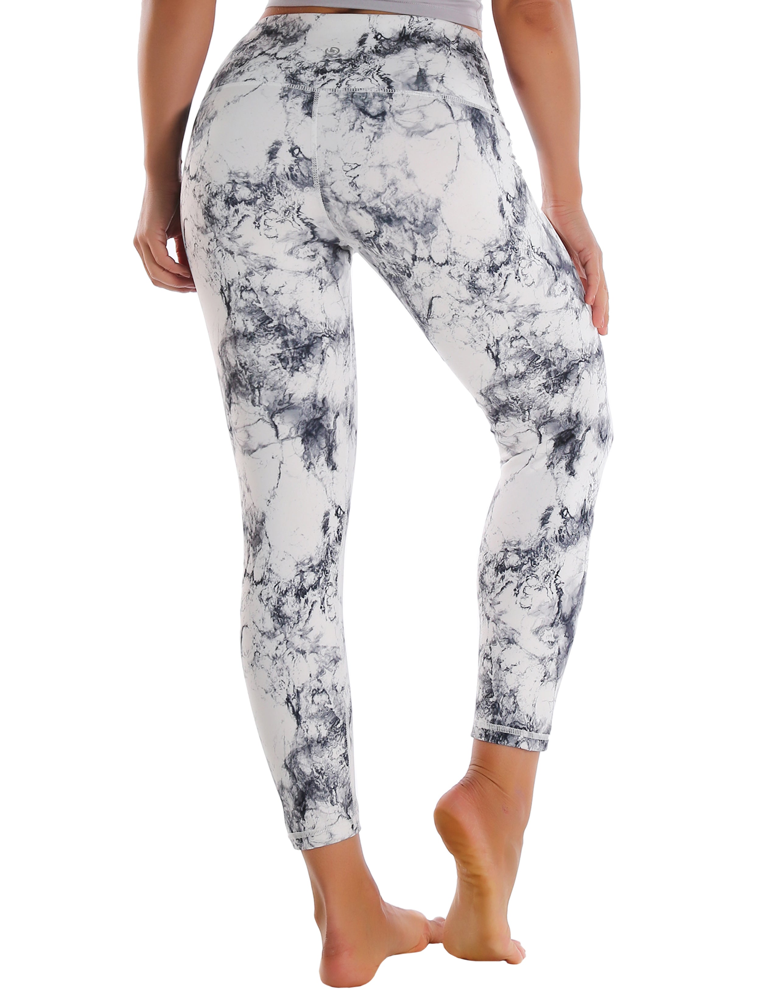 22" High Waist Crop Tight Capris arabescato 82%Polyester/18%Spandex Fabric doesn't attract lint easily 4-way stretch No see-through Moisture-wicking Tummy control Inner pocket