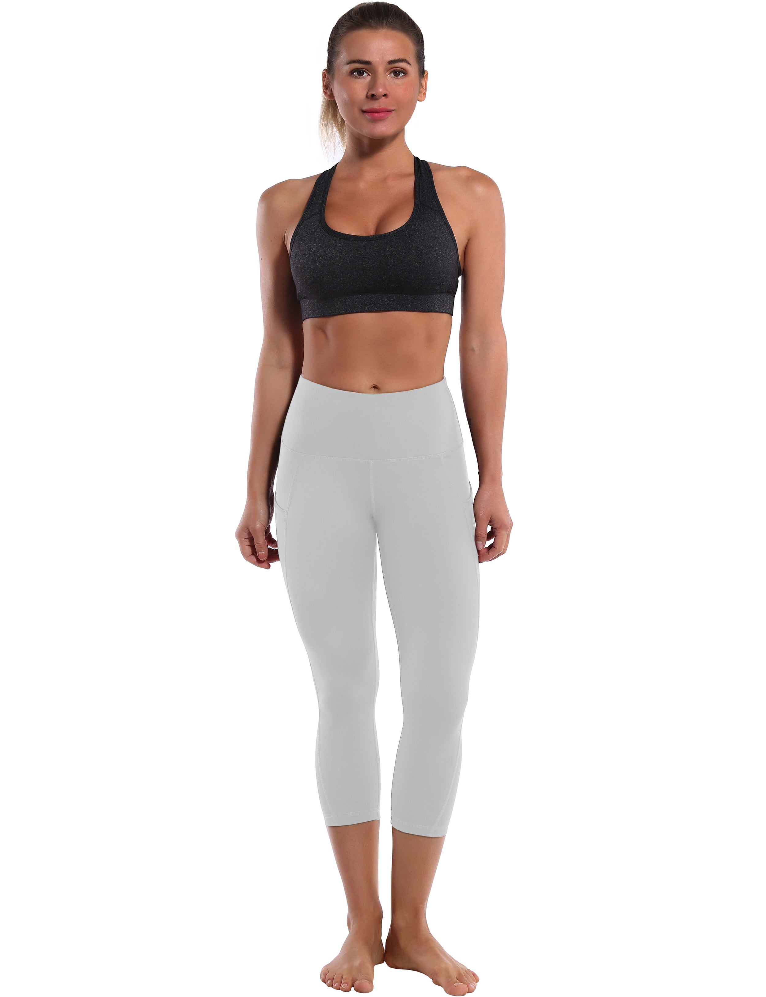 19" High Waist Side Pockets Capris lightgray 75%Nylon/25%Spandex Fabric doesn't attract lint easily 4-way stretch No see-through Moisture-wicking Tummy control Inner pocket