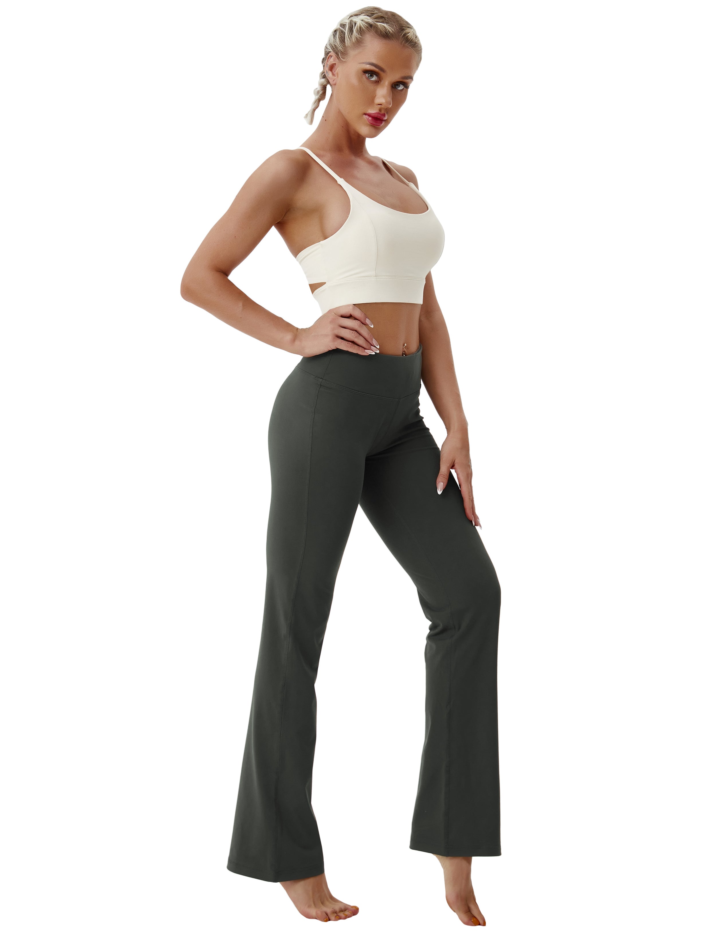 Cotton Nylon Bootcut Leggings olivegray 87%Nylon/13%Spandex (Super soft, cotton feel , 280gsm) Fabric doesn't attract lint easily 4-way stretch No see-through Moisture-wicking Inner pocket Four lengths
