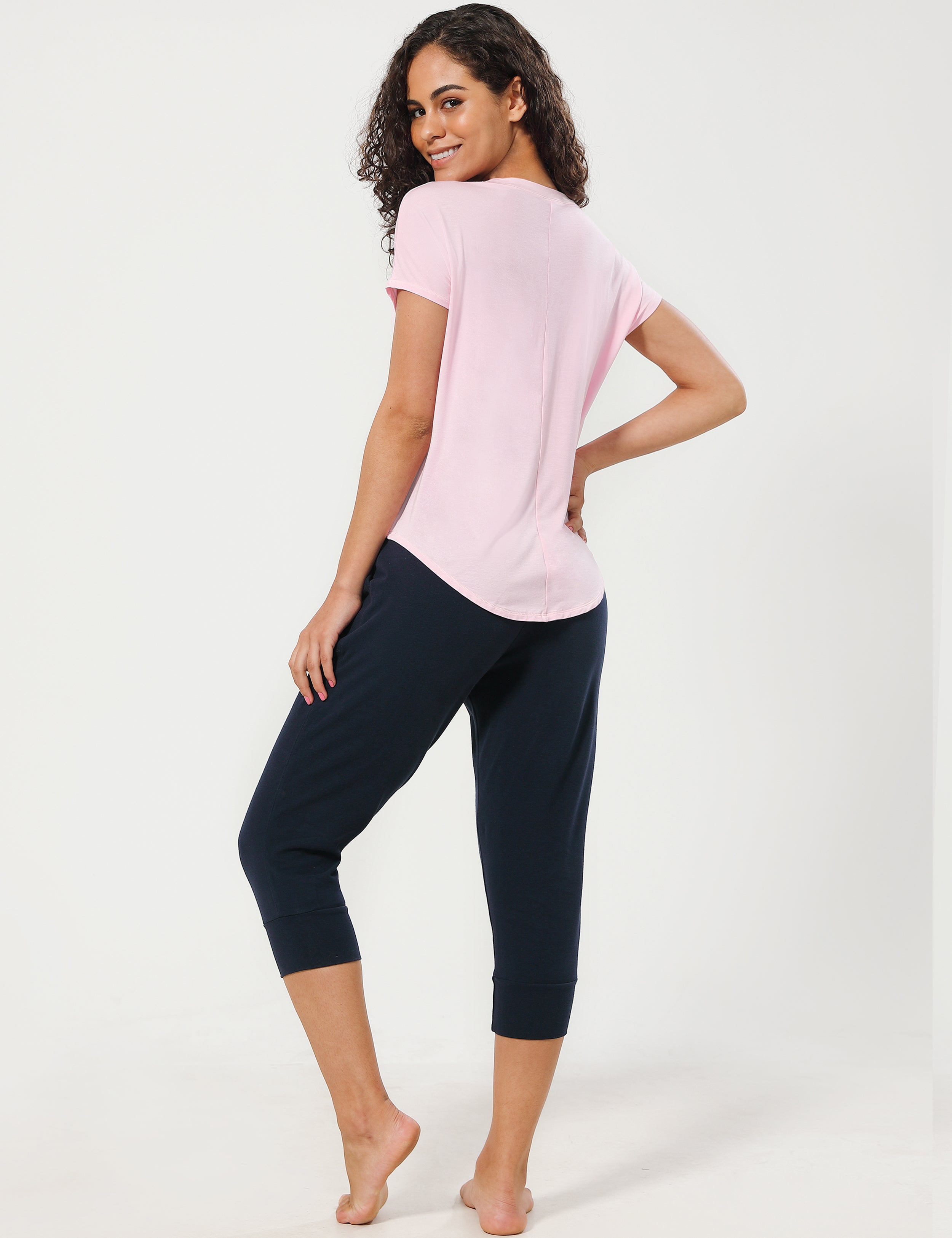 Hip Length Short Sleeve Shirt lightpink 93%Modal/7%Spandex Designed for Pilates Classic Fit, Hip Length An easy fit that floats away from your body Sits below the waistband for moderate, everyday coverage Lightweight, elastic, strong fabric for moisture absorption and perspiration, sports and fitness clothing.