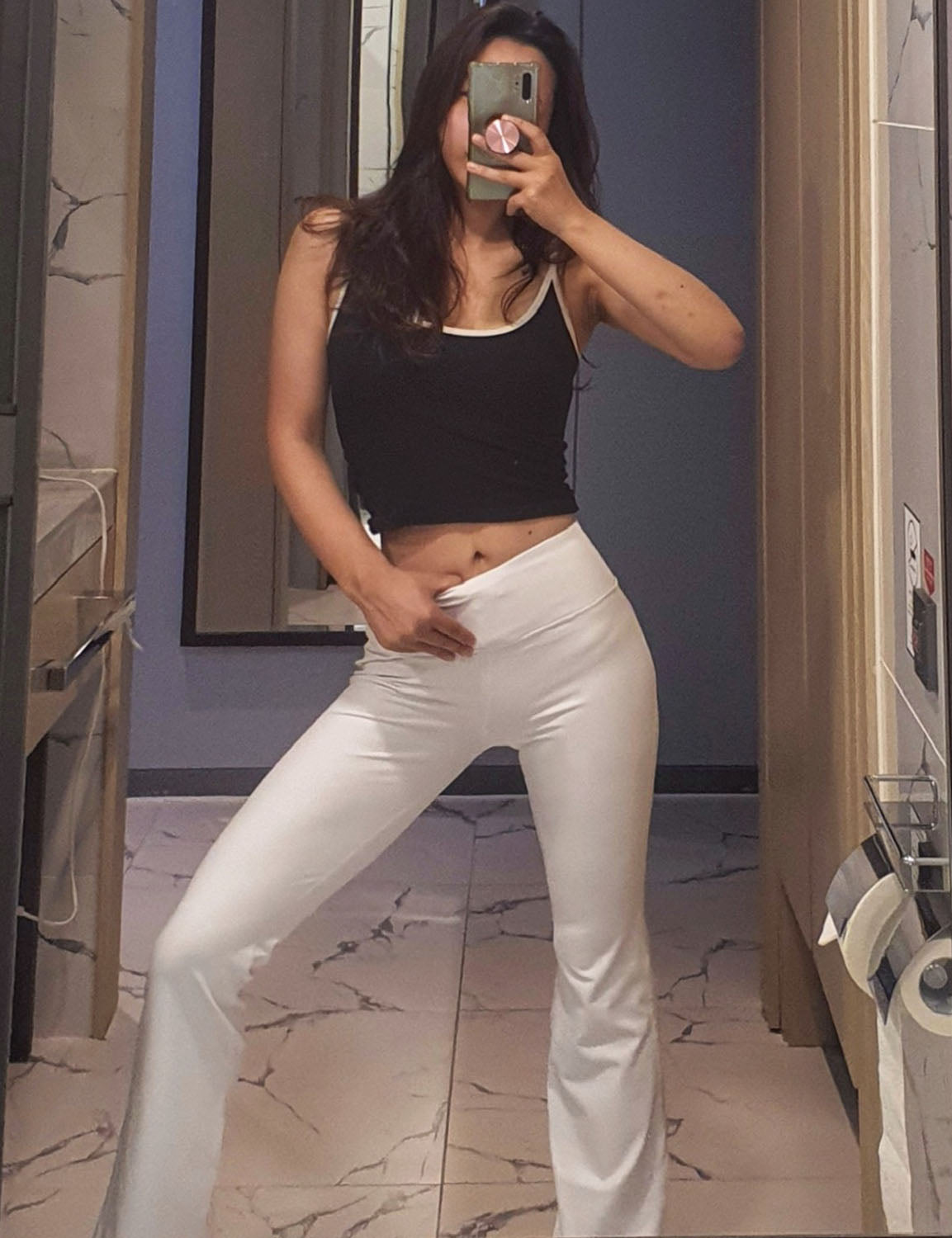 Back Pockets Bootcut Leggings White 87%Nylon/13%Spandex Fabric doesn't attract lint easily 4-way stretch No see-through Moisture-wicking Inner pocket Four lengths